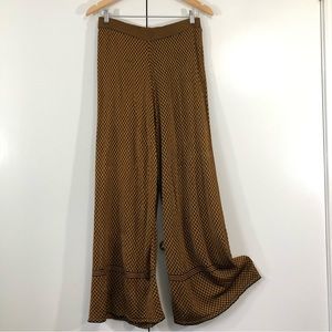 ZARA Knitwear Gold/Black High Waisted Checkered Pants. Sz M